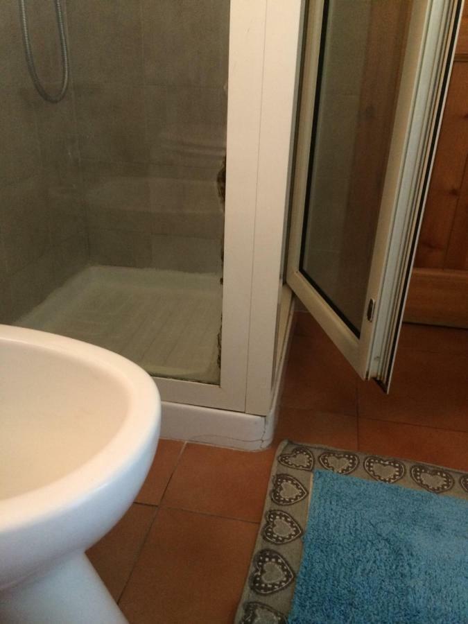 Appartamento Via Alghero San Teodoro  Luaran gambar